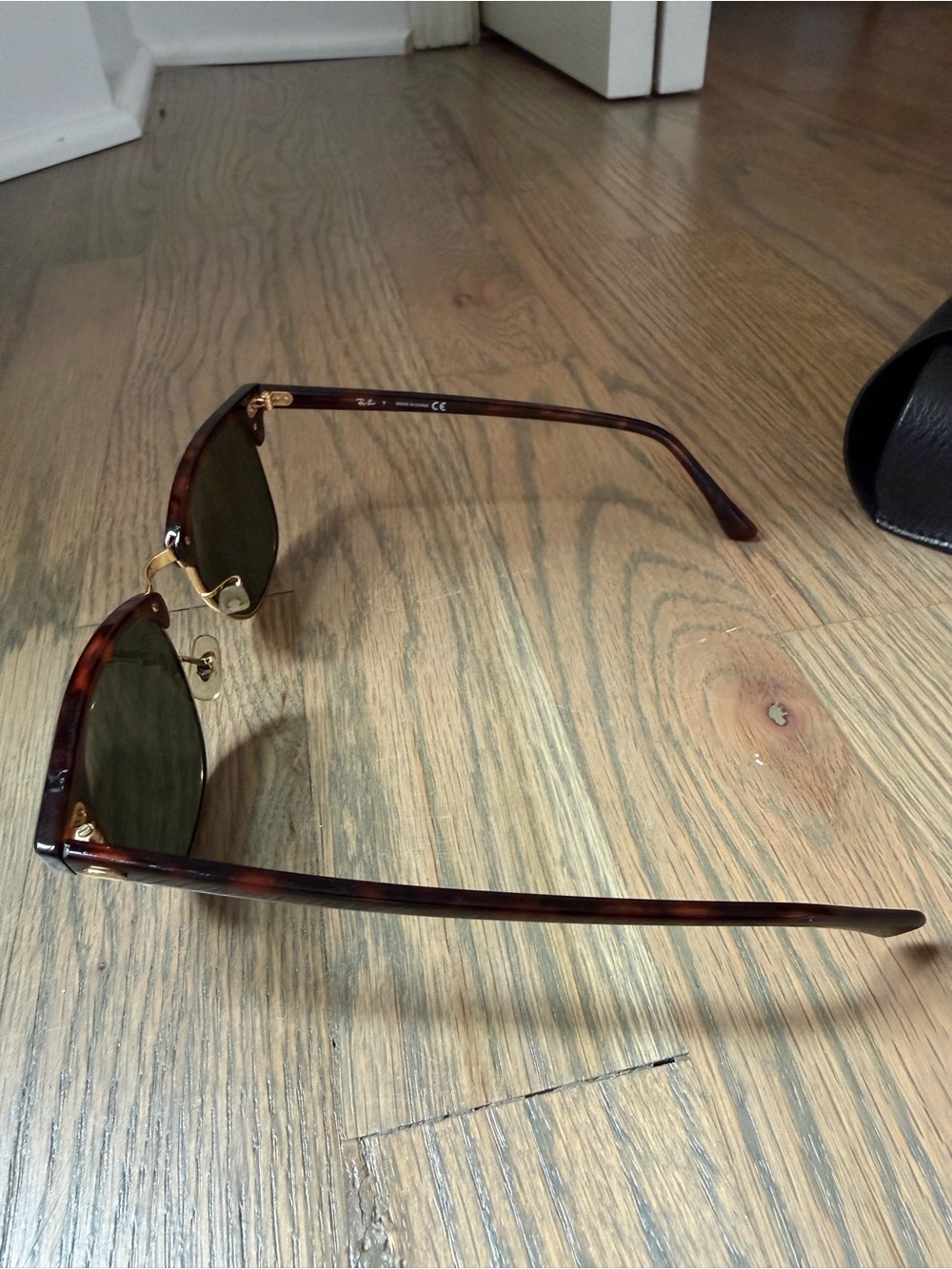 RayBan Tortoise Classic Sunglasses - Picture 7 of 9